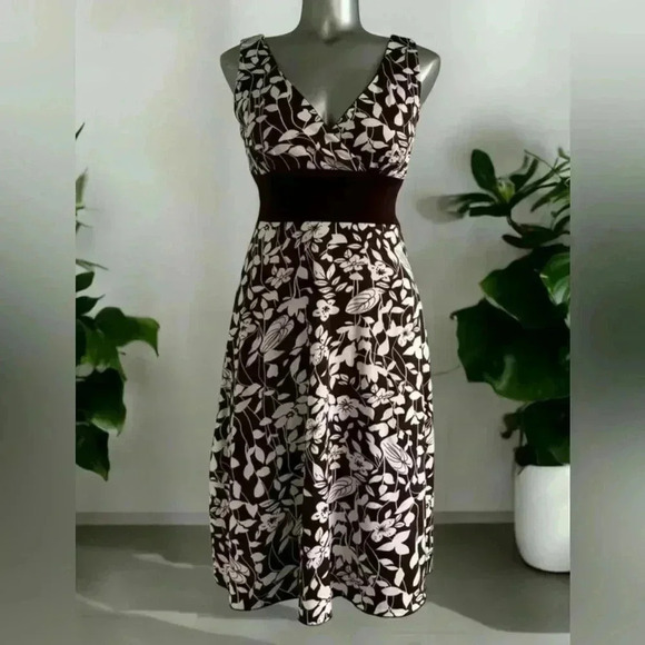 Jessica Dresses & Skirts - 🇨🇦💎💟Vintage  Midi Dress